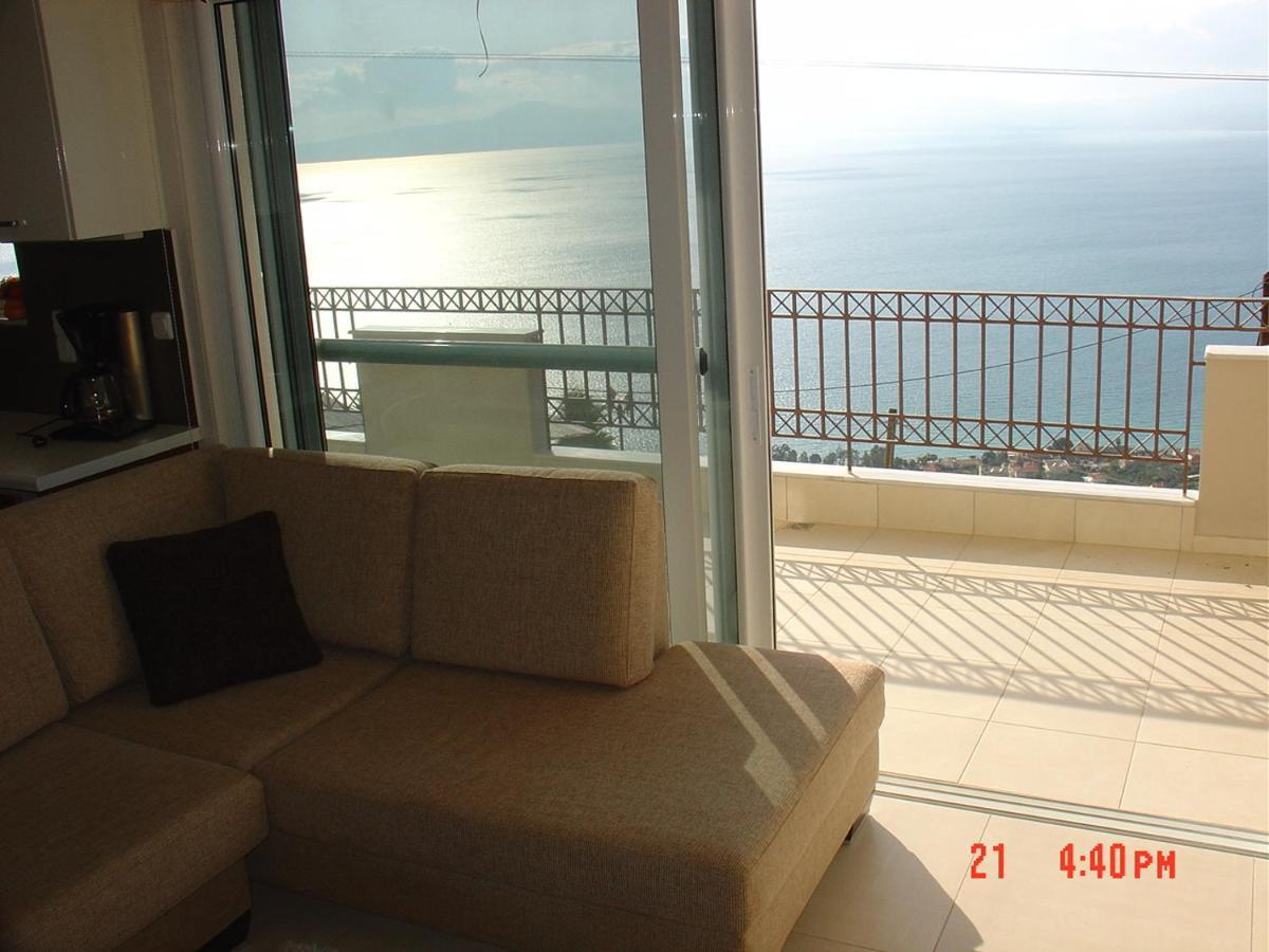 Verga First Floor Apartment Экстерьер фото